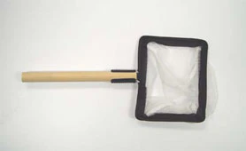 Wooden 5" x 6" Net w/ braiding & 9" handle